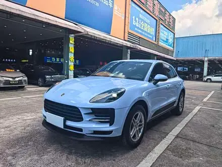 PORSCHE MACAN 2018