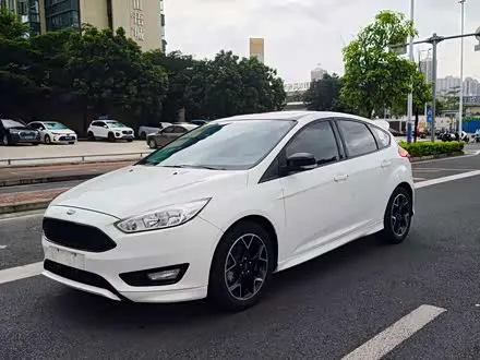 FORD FOCUS 2017 — 96 000 км, Китай — под ключ — фото 1