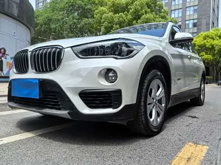 BMW X1 2018 — 82 000 км, Китай — под ключ — фото 1