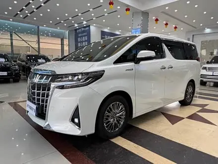 TOYOTA ALPHARD 2021 — 38 000 км, Китай — под ключ — фото 1