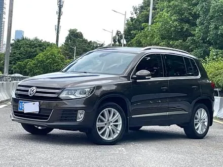 VOLKSWAGEN TIGUAN 2013 — 120 000 км, Китай — под ключ — фото 1