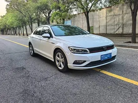 VOLKSWAGEN LAMANDO 2017 — 90 000 км, Китай — под ключ — фото 1