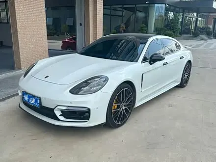 PORSCHE PANAMERA 2023 — 10 100 км, Китай — под ключ — фото 1