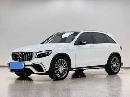 MERCEDES-BENZ GLC AMG 2017