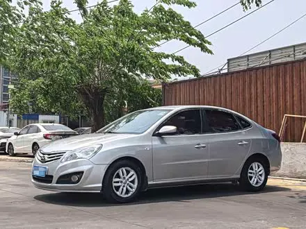 HYUNDAI ELANTRA YUEDONG 2011 — 98 000 км, Китай — под ключ — фото 1