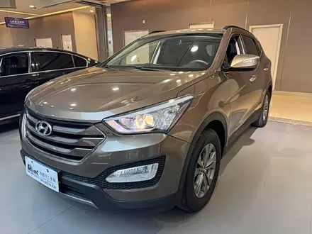 HYUNDAI SANTA FE 2013 — 140 000 км, Китай — под ключ — фото 1