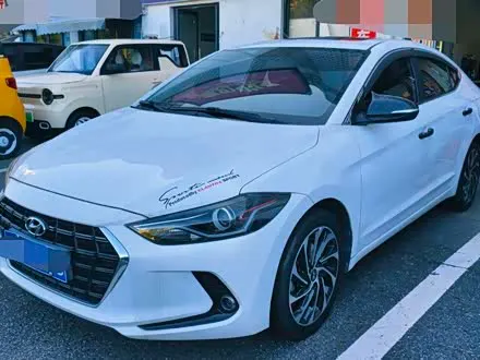 HYUNDAI ELANTRA LINGDONG 2019 — 67 000 км, Китай — под ключ — фото 1