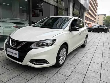 NISSAN TIIDA 2023