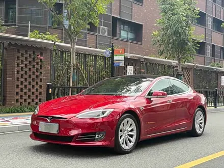 TESLA MODEL S 2016 — 106 000 км, Китай — под ключ — фото 1