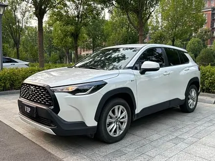 TOYOTA COROLLA CROSS 2024
