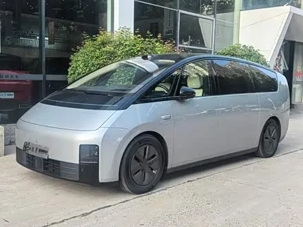 LI AUTO MEGA 2025