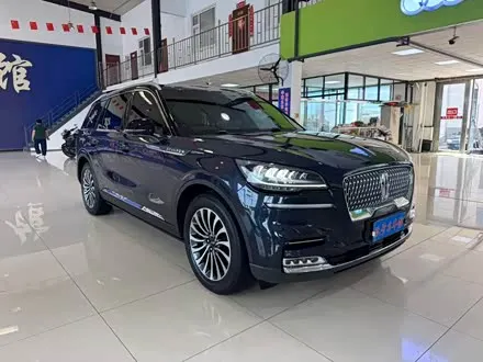 LINCOLN AVIATOR 2021