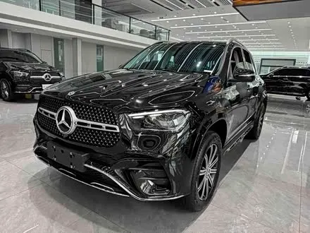 MERCEDES-BENZ GLE 2025 — 17 600 км, Китай — под ключ — фото 1