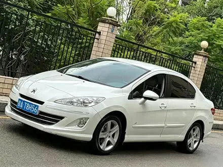 PEUGEOT 408 2013
