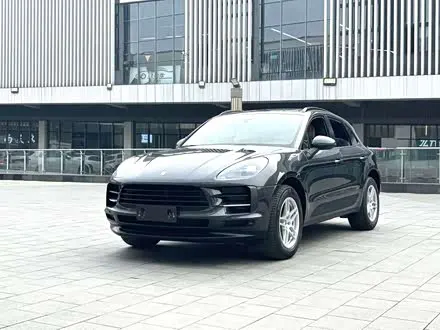 PORSCHE MACAN 2018 — 69 000 км, Китай — под ключ — фото 1