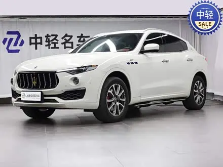 MASERATI LEVANTE 2022 — 53 000 км, Китай — под ключ — фото 1