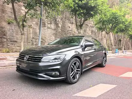 VOLKSWAGEN LAMANDO 2019 — 90 000 км, Китай — под ключ — фото 1
