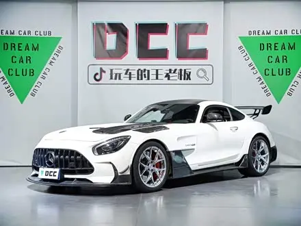 MERCEDES-AMG GT 2015