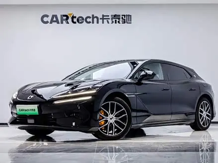 DENZA Z9GT 2024 — 11 800 км, Китай — под ключ — фото 1