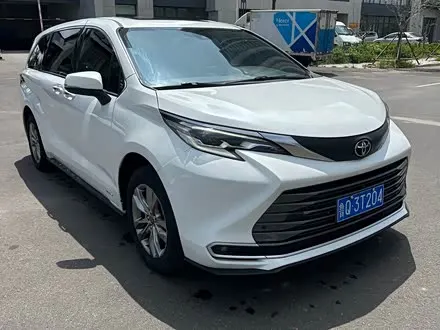TOYOTA SIENNA — из Китая под ключ