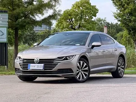 VOLKSWAGEN CC 2020 — 68 000 км, Китай — под ключ — фото 1