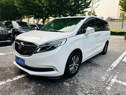 BUICK GL8 — из Китая под ключ