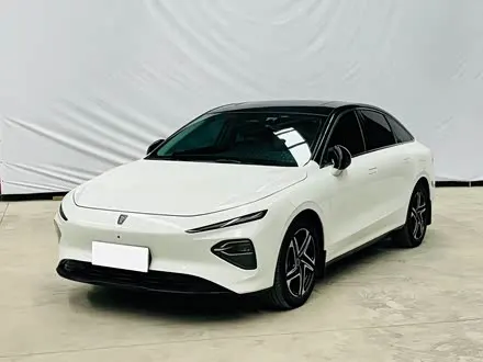 ROEWE D7 — из Китая под ключ