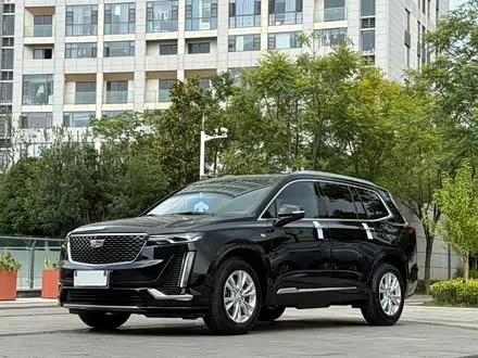 CADILLAC XT6 2021