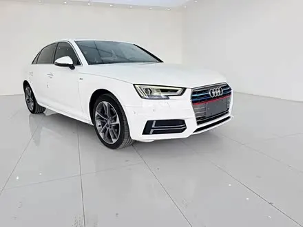 AUDI A4L 2018 — 91 600 км, Китай — под ключ — фото 1