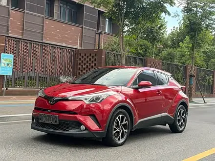 TOYOTA C-HR 2020 — 60 000 км, Китай — под ключ — фото 1