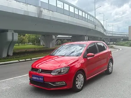 VOLKSWAGEN POLO 2018 — 39 000 км, Китай — под ключ — фото 1