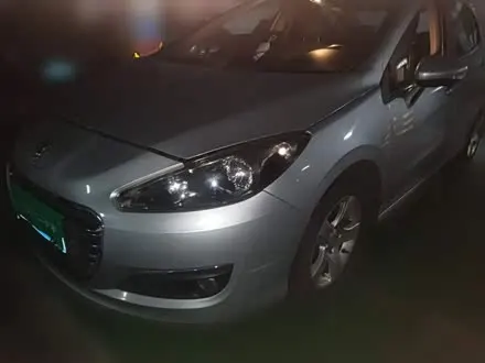 PEUGEOT 308 2013