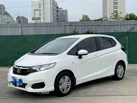 HONDA FIT 2018 — 80 000 км, Китай — под ключ — фото 1
