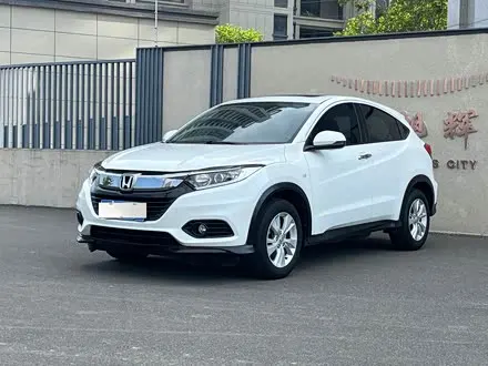 HONDA VEZEL 2019 — 80 000 км, Китай — под ключ — фото 1
