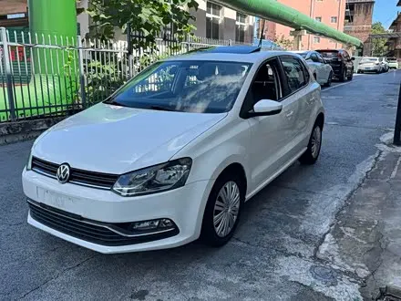 VOLKSWAGEN POLO 2018 — 59 000 км, Китай — под ключ — фото 1