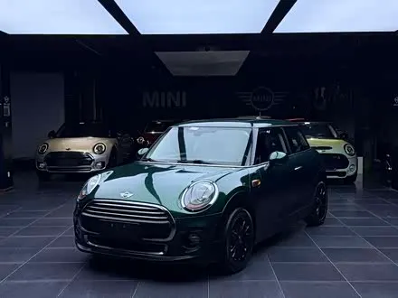 MINI ONE 2016
