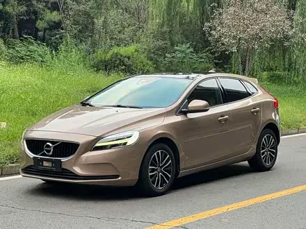 VOLVO V40 — из Китая под ключ