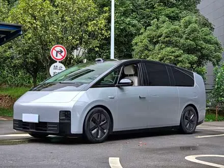 LI AUTO MEGA 2024