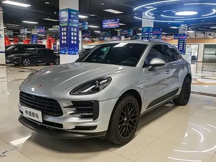 PORSCHE MACAN 2018 — 88 000 км, Китай — под ключ — фото 1