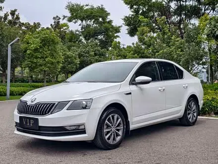 SKODA OCTAVIA 2019