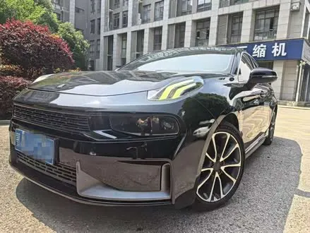 LYNK & CO 03 2019