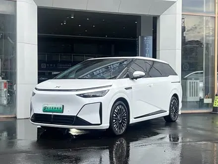 XPENG X9 2026