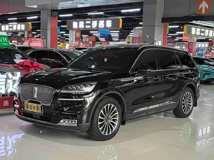 LINCOLN AVIATOR 2021