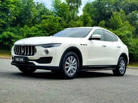 MASERATI LEVANTE 2016