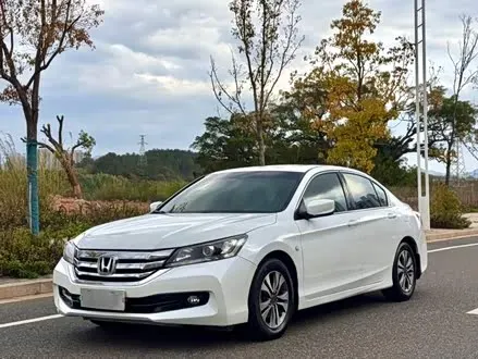 HONDA ACCORD 2015 — 80 000 км, Китай — под ключ — фото 1