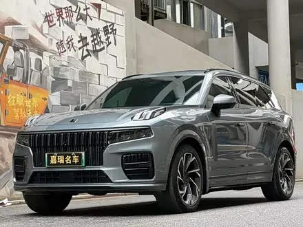 LYNK & CO 09 EM-P 2021