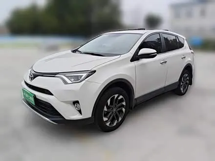 TOYOTA RAV4 — из Китая под ключ