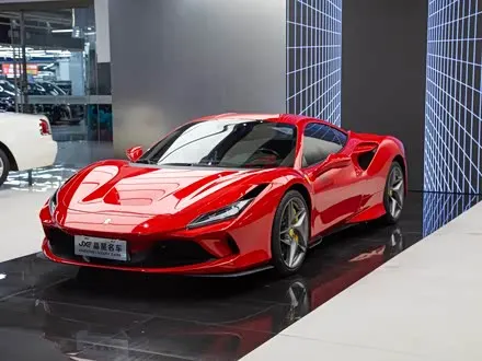 FERRARI F8 2019