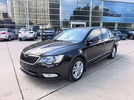 SKODA SUPERB 2013
