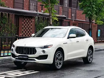 MASERATI LEVANTE 2016